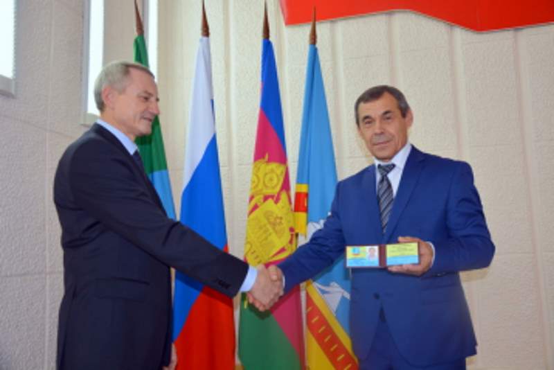 В администрации прошла торжественная церемония, посвящённая вступлению в должность избранного главы города Славянска-на-Кубани